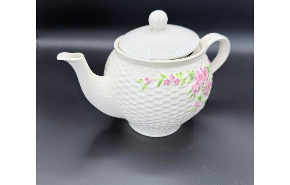 Vintage 1985 Teleflora Ceramic Teapot White Basket Weave Pink Floral Roses